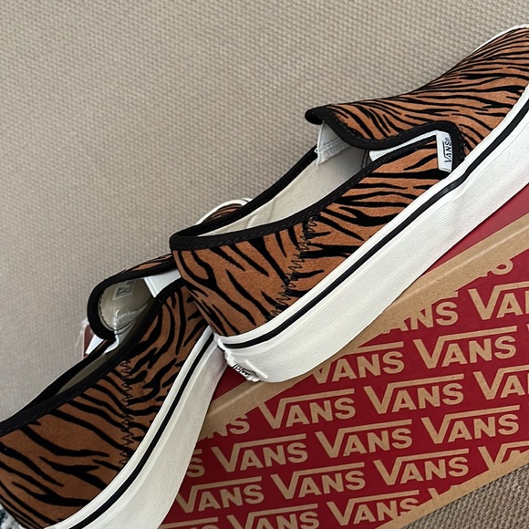 Vans Slip-On Safari Animal Stripes Black Marshmallow WMNS - Picture 15 of 16